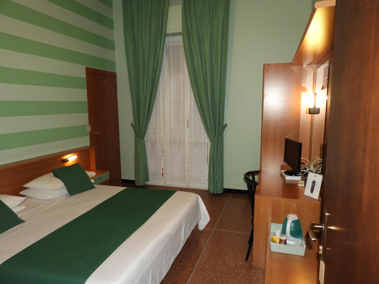 Albergo Glory Borghetto Santo Spirito Luaran gambar
